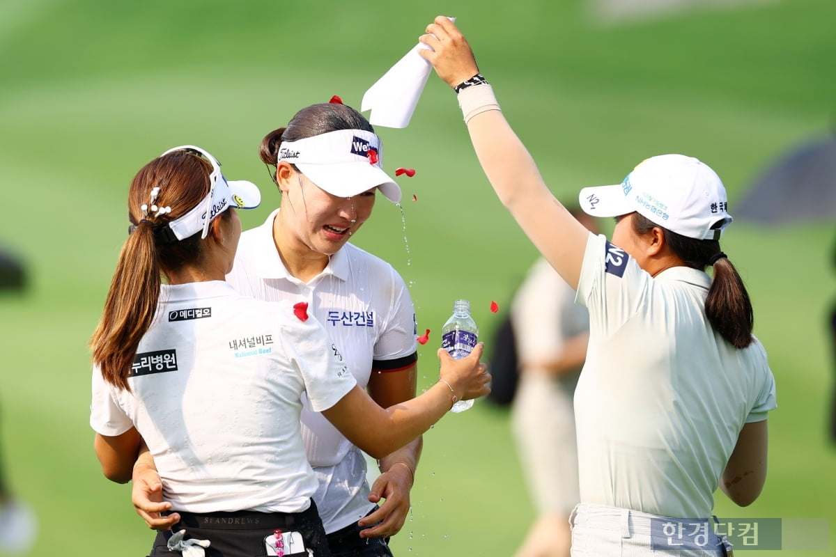 [PHOTOPIC] 김민솔, '와이어 투 와이어 우승 그 순간' (BC카드·한경 레이디스컵 2025)