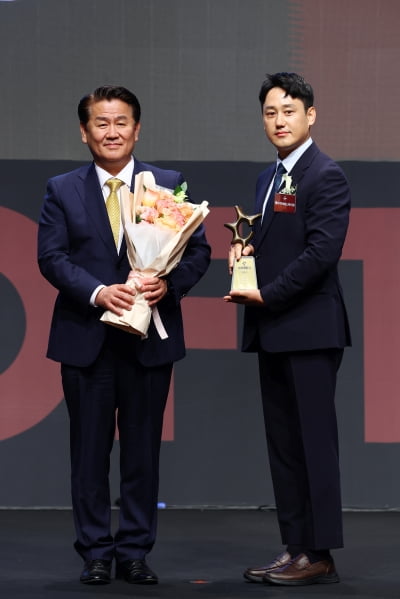 [포토] 슬립앤슬립, '2025 올해의 브랜드 대상' 기능성베개 부문 수상