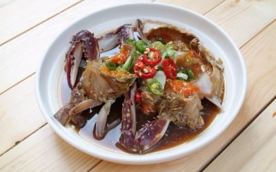 '밥도둑' 간장게장, 온가족이 즐겨 먹었는데…"이게 웬 날벼락"