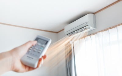 "밤에 에어컨 켜고 자는데 힘들어요"…열대야 꿀잠 비결 '반전'