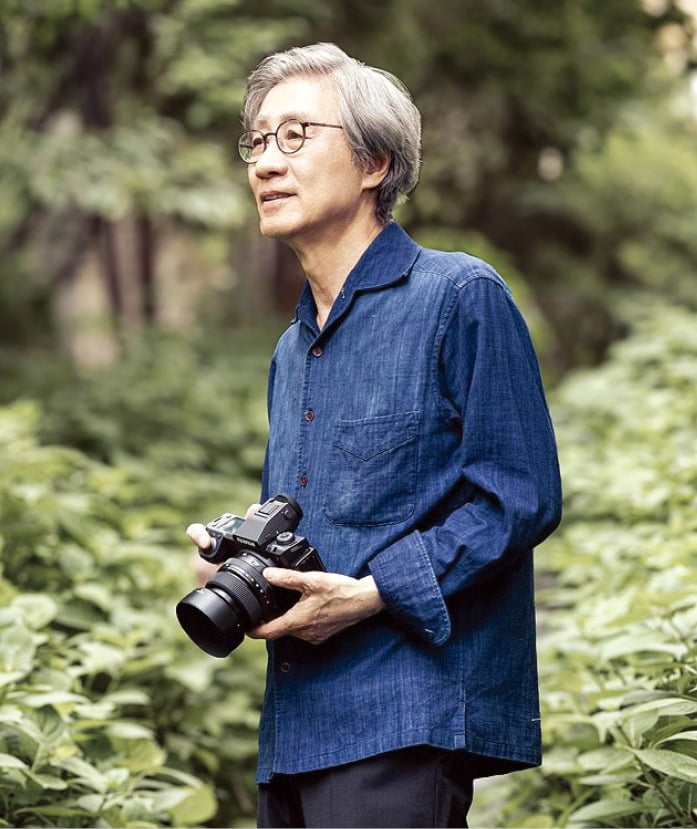 경기 분당 작업실에서 구본창 작가.
