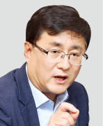 실세' 장관 힘받는 환경부…산업부는 '조직 사수' 나서