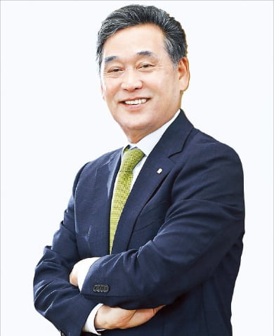발상의 전환…"외국인 유학생이 회사 이끌 인재"