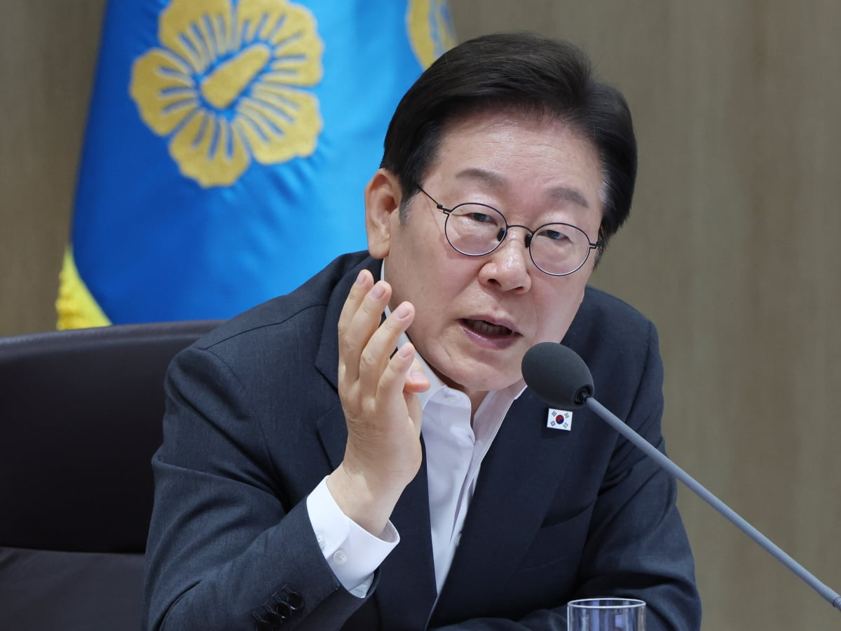 이재명 대통령이 지난달 29일 서울 용산 대통령실 청사에서 열린 국무회의에서 산업재해 관련 발언을 하고 있다. 사진=김범준 한국경제신문 기자