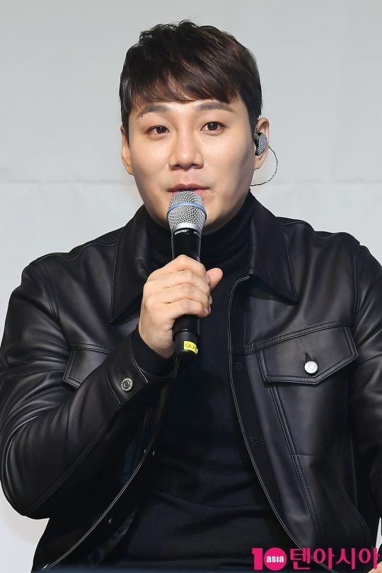 ユン・ミンス、離婚後も元妻と同居中「友達のような関係」