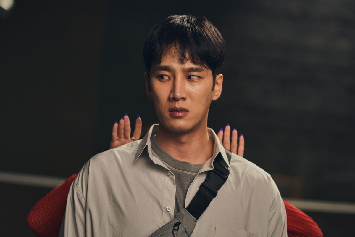 Ahn Bo-hyun Returns to the Big Screen with 'Pretty Crazy'