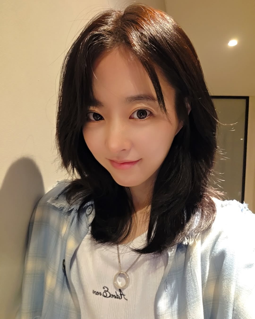 Park Bo-young Captivates Fans with Her Refreshing Charm on Social Media