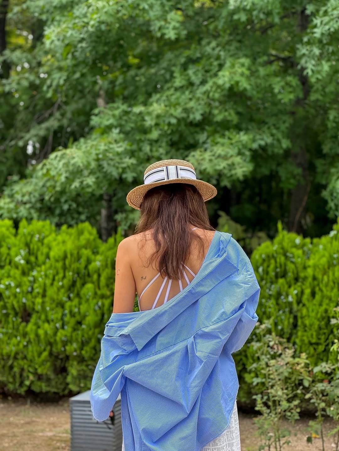 Korean Actress Chae Jung-an Stuns Fans with Refreshing Summer Look