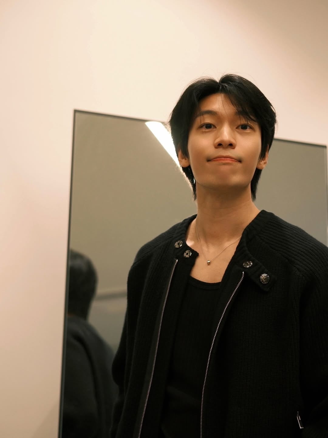 ウィ・ハジュン、自然な魅力でファンを魅了