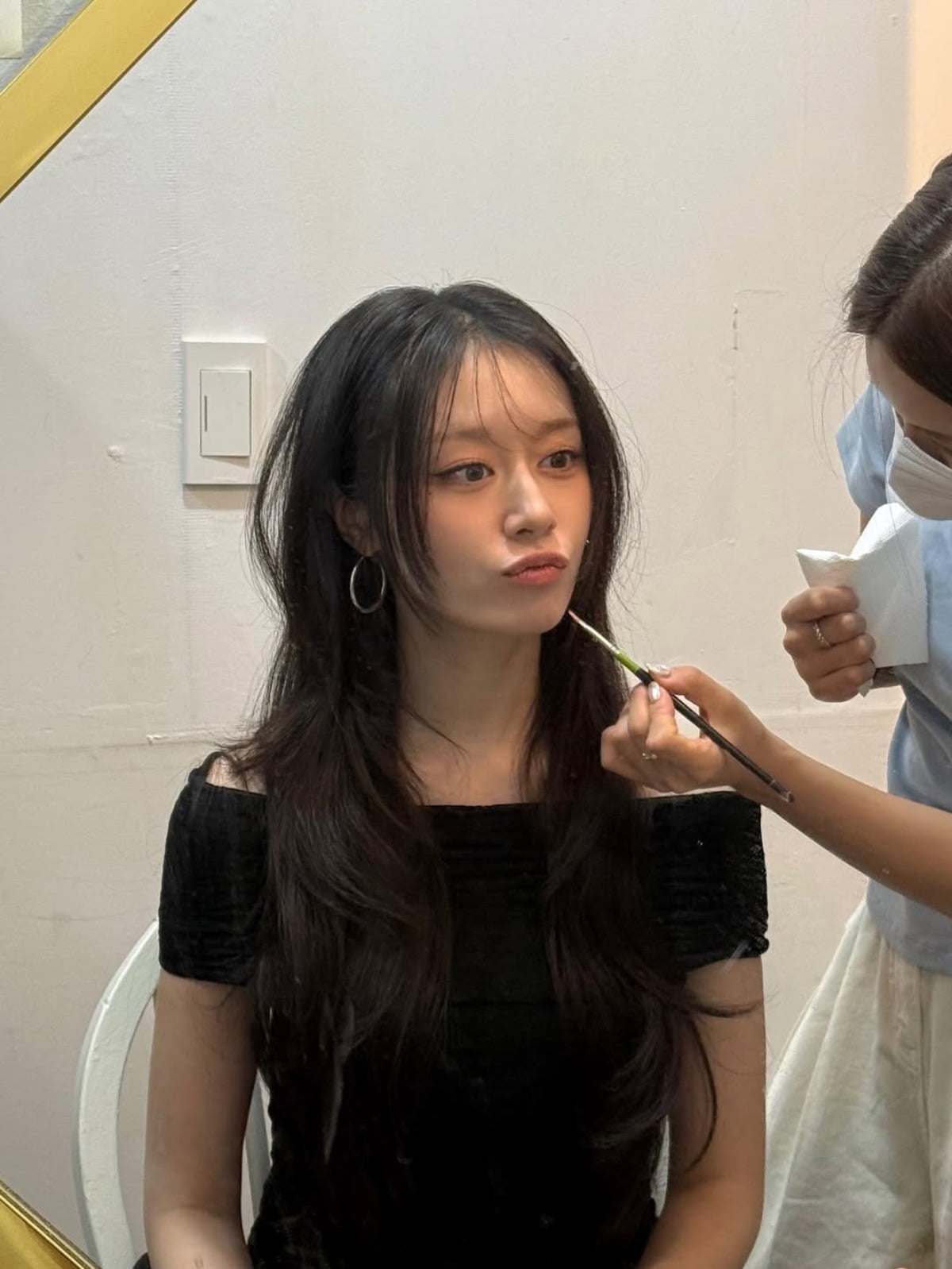 ティアラ出身の女優ジヨン、優雅さと清純美を兼ね備えたビジュアルで注目を集める