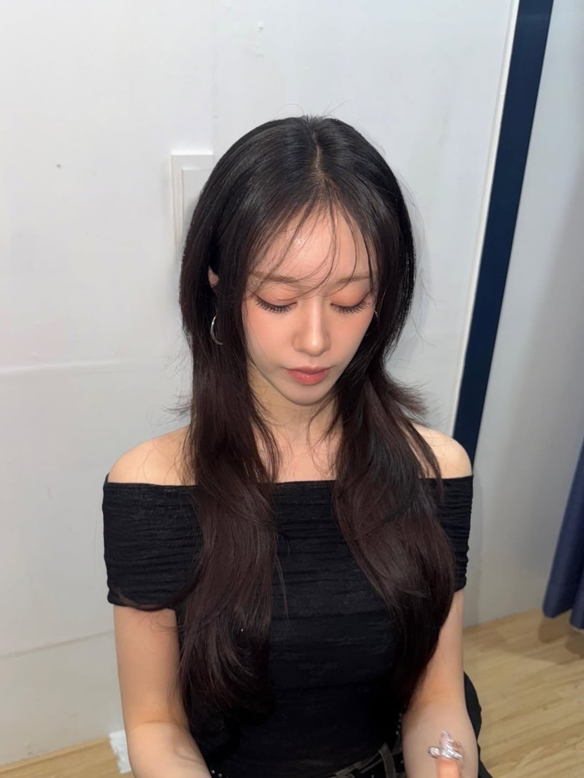 ティアラ出身の女優ジヨン、優雅さと清純美を兼ね備えたビジュアルで注目を集める