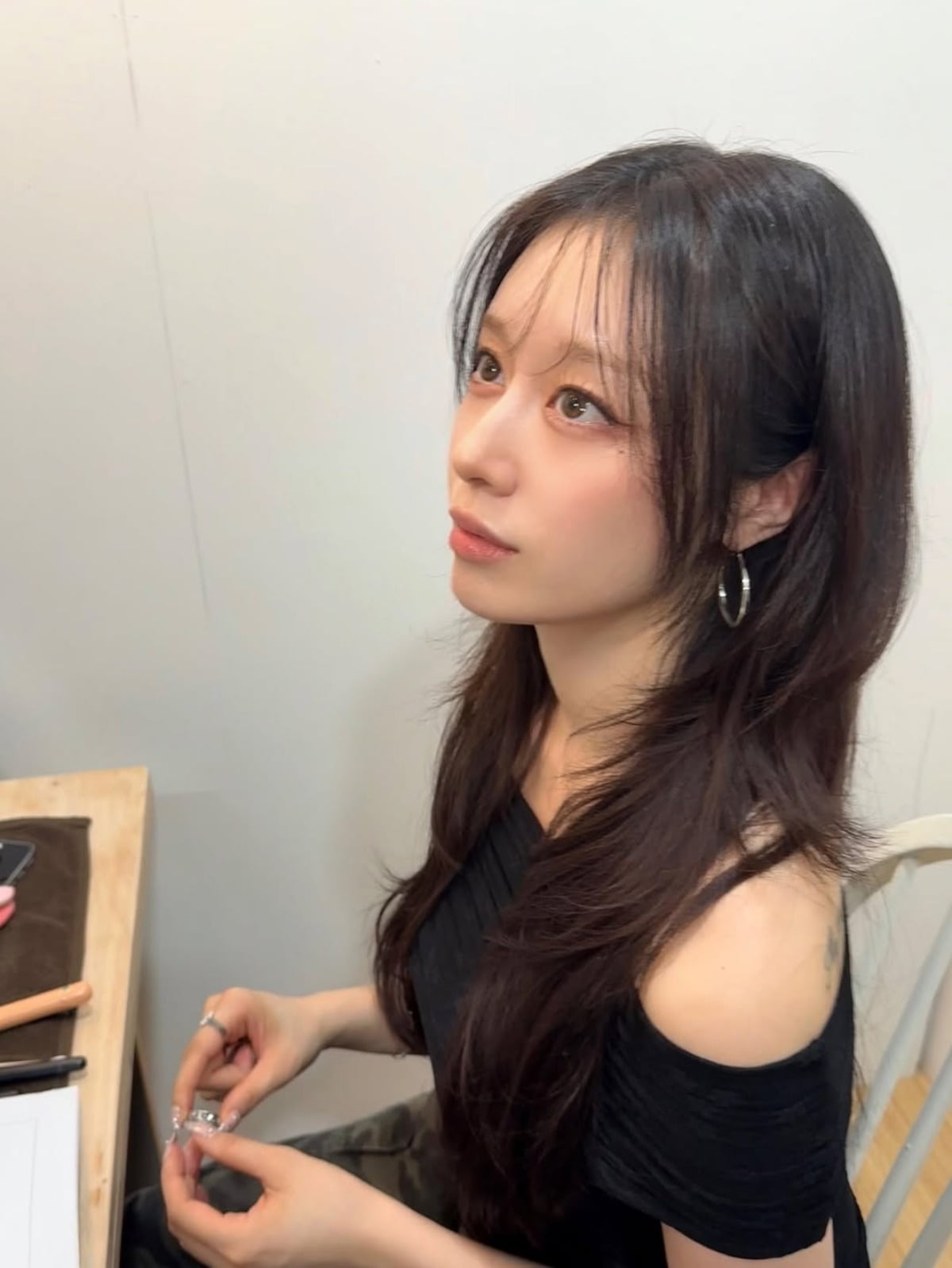 ティアラ出身の女優ジヨン、優雅さと清純美を兼ね備えたビジュアルで注目を集める