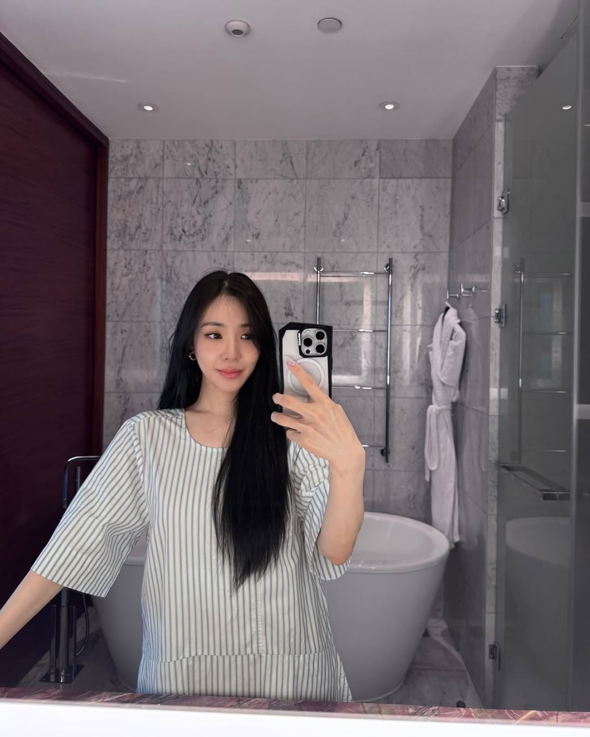 Tiffany of Girls' Generation Captivates Fans with Her Diverse Charms on Instagram