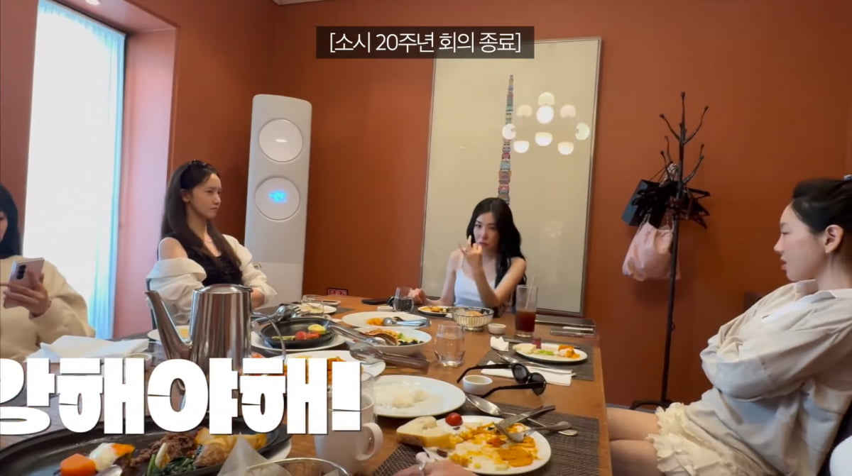 Girls' Generation Discusses 20th Anniversary Project During Tiffany's Birthday Celebration