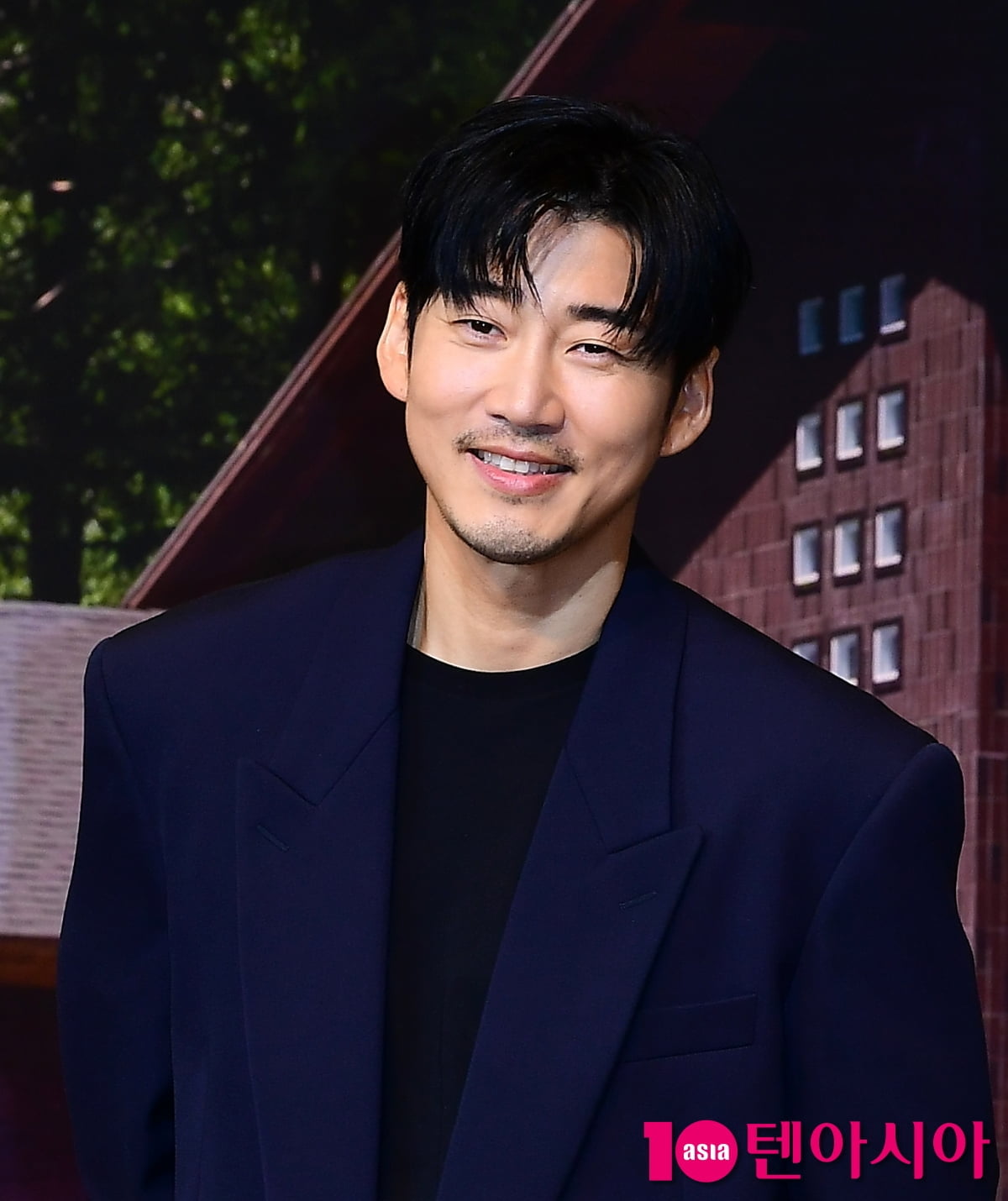俳優ユン・ゲサン、G7コーヒーの新モデルに抜擢！ブランド成長を牽引