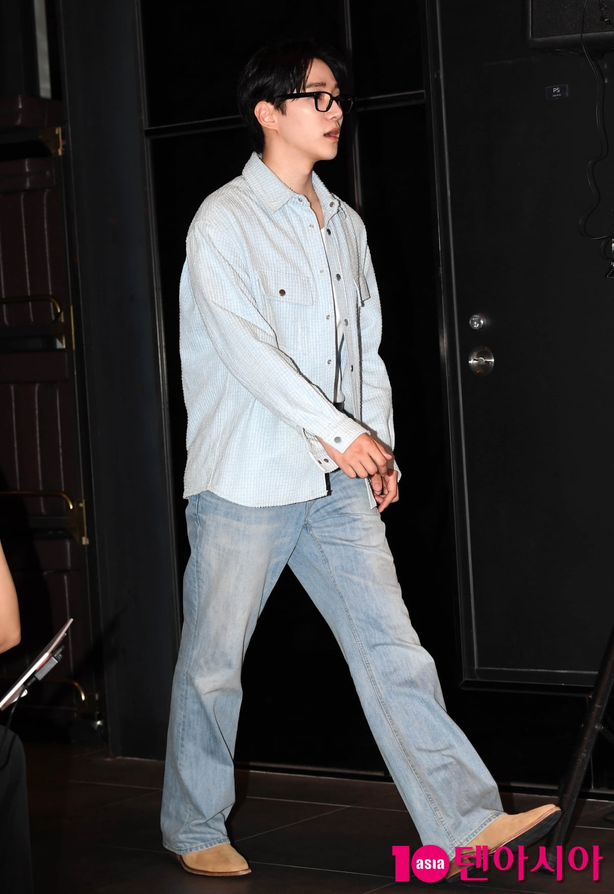 Lee Junho Attends VIP Premiere of 'Pretty Crazy' in Seoul