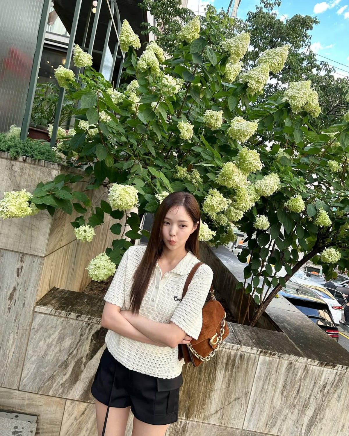 Chae Soo-bin Shines in Summer-Themed Photoshoot, Captivating Fans with Her Timeless Beauty