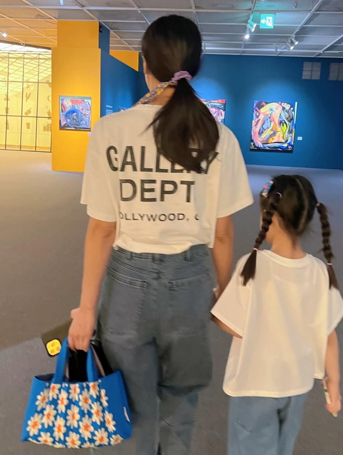 Actress Park Jung-ah Joins Climate Campaign with Eco-Friendly Summer Bag