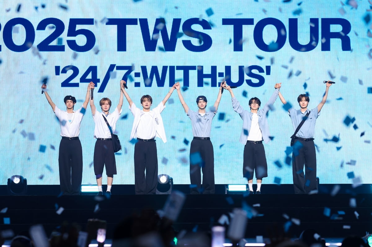 K-Pop Sensation TWS Captivates 50,000 Fans in Japan Debut Tour