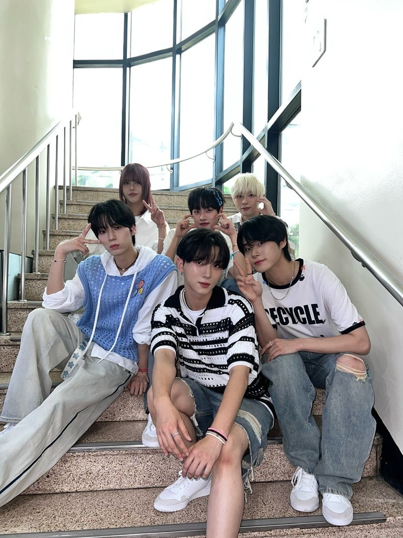 Rising K-Pop Group N TOP Completes Successful Debut Week with 'WE:DISCONNECT'