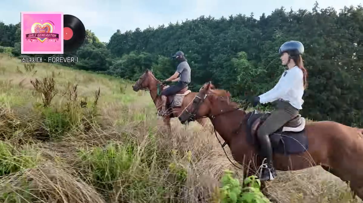 Girls' Generation's Yuri Smiles Through Horseback Riding Mishap in Jeju