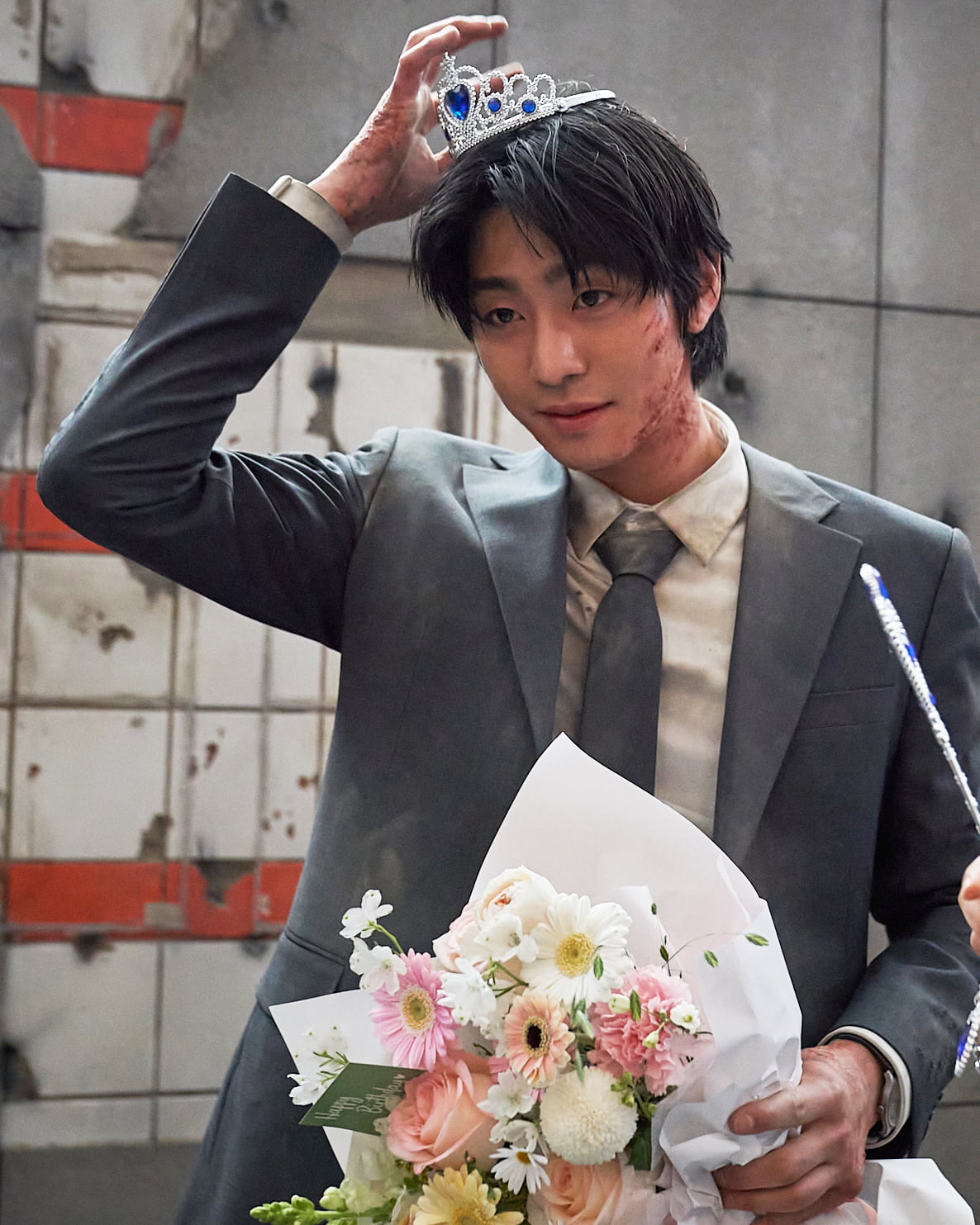 映画『全知的読者視点』、俳優たちの熱演と和やかな現場の瞬間を捉えたビハインドスチール公開