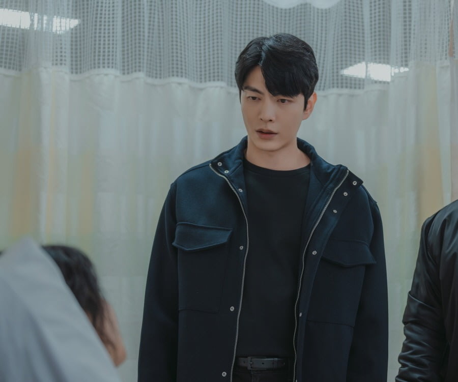 Lee Bo-young Faces Her Toughest Role Yet in 'Mary Kills People'