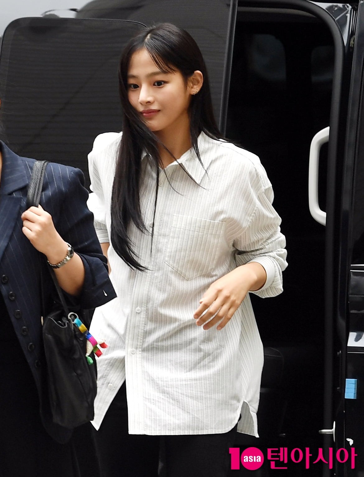 NewJeans' Minji Attends Court Hearing for Exclusive Contract Lawsuit