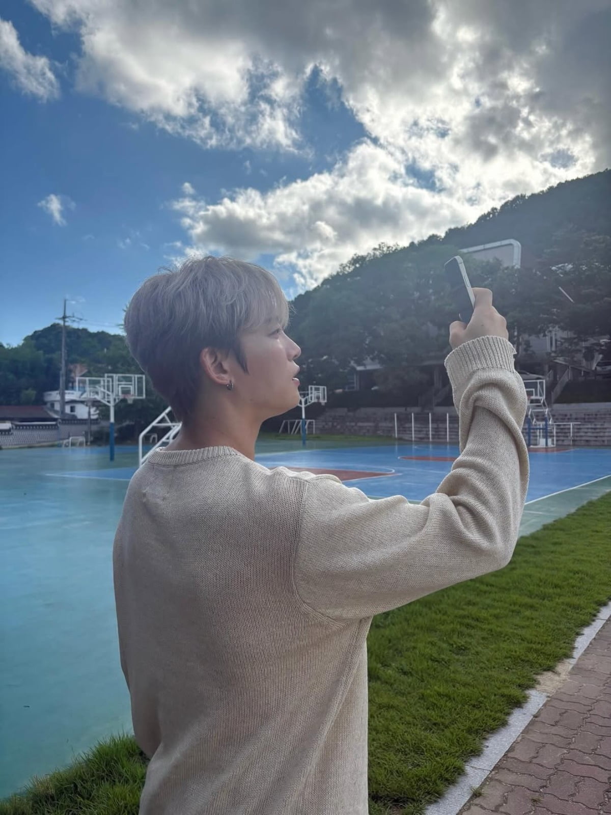 K-Pop Star Kim Jaejoong Reconnects with Alma Mater, Delights Fans with Nostalgic Visit