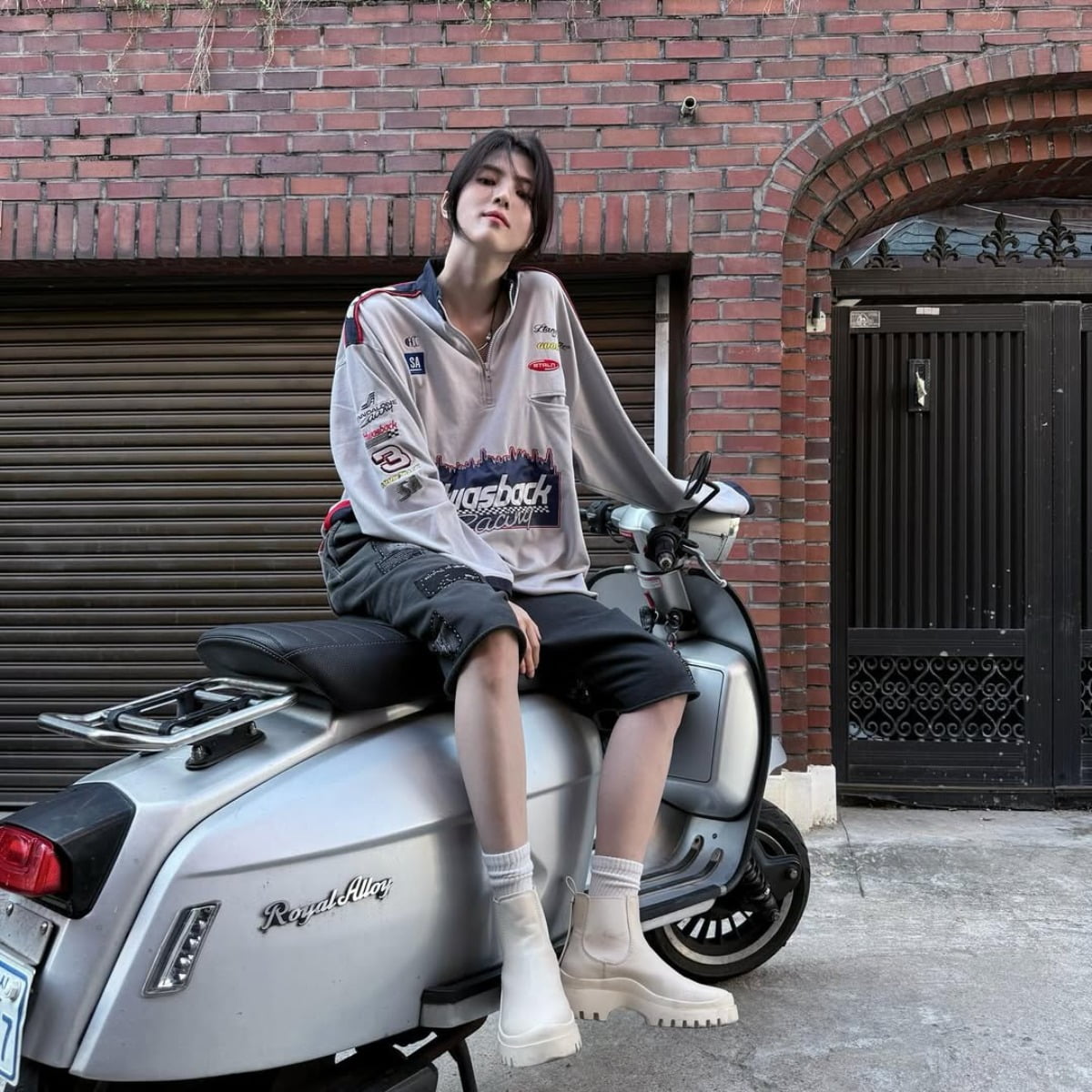 Han So-hee Captivates Fans with Her Unique Blend of Chic and Innocence
