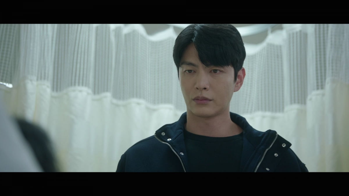 Shocking Twist Revealed: Lee Bo-young's Character Suspected in Mother's Murder on 'Mary Kills People'