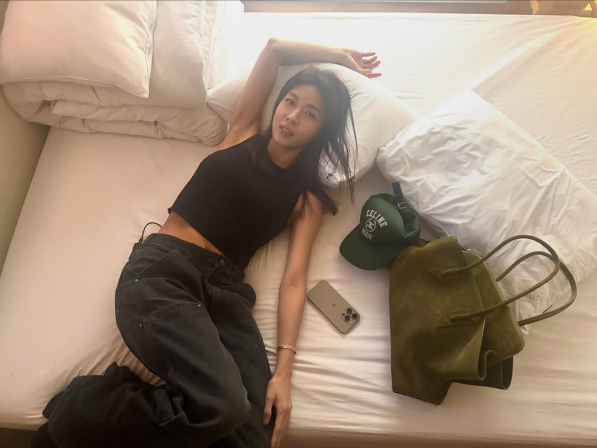 Ha Ji-won Captivates Fans with Her Natural Charm on Instagram