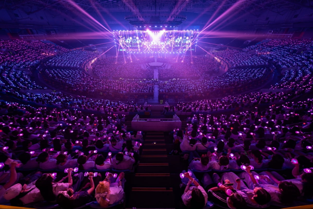 Virtual Idol Group PLAVE Kicks Off First Asia Tour with Sold-Out Seoul Concerts