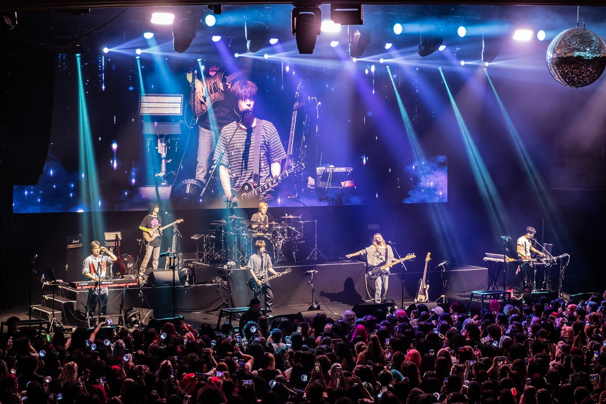 Xdinary Heroes Conclude Successful U.S. Leg of World Tour with Sold-Out Shows