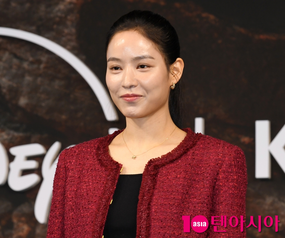 Ahn Ji-hye Attend Press Conference for New Series 'Twelve'