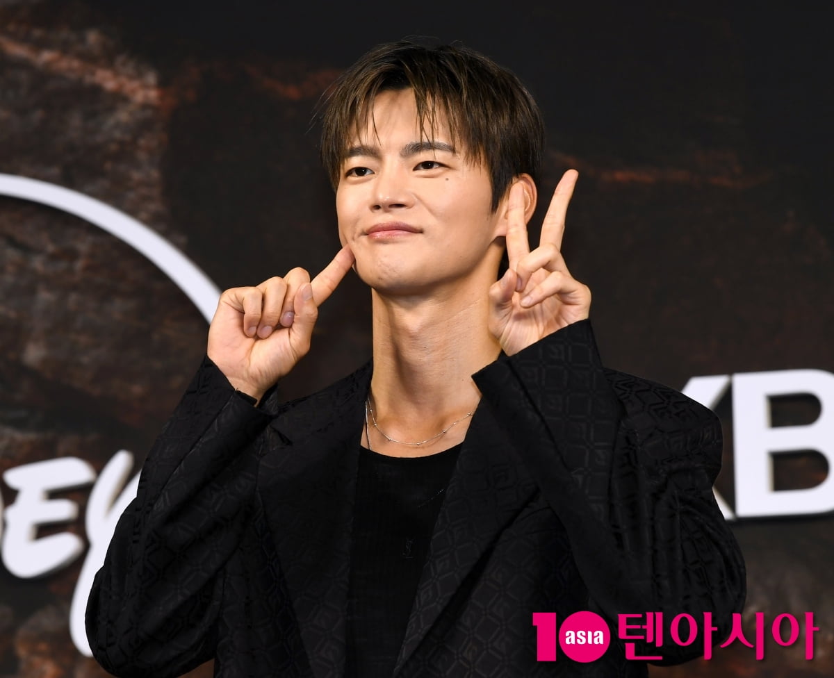 Seo In-guk Attends Press Conference for New Series 'Twelve'