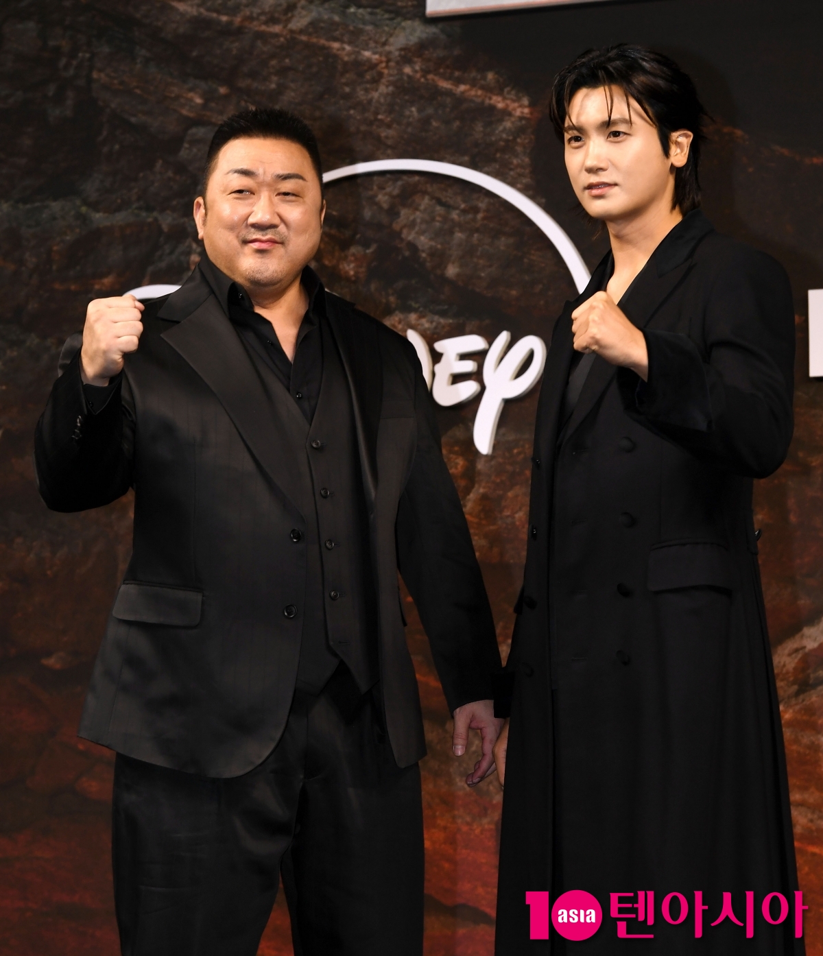 Ma Dong-seok and Park Hyung-sik Attend Press Conference for New Series 'Twelve'
