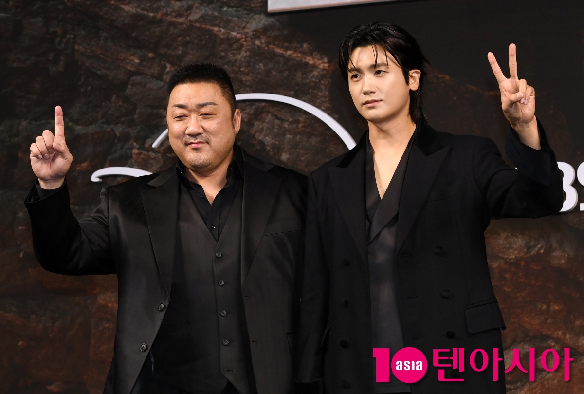 Ma Dong-seok and Park Hyung-sik Attend Press Conference for New Series 'Twelve'