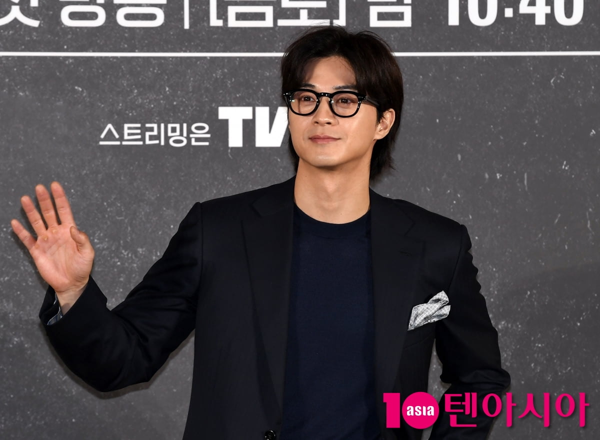Kim Ji-hun Attends Press Conference for Global Series 'Butterfly' in Seoul