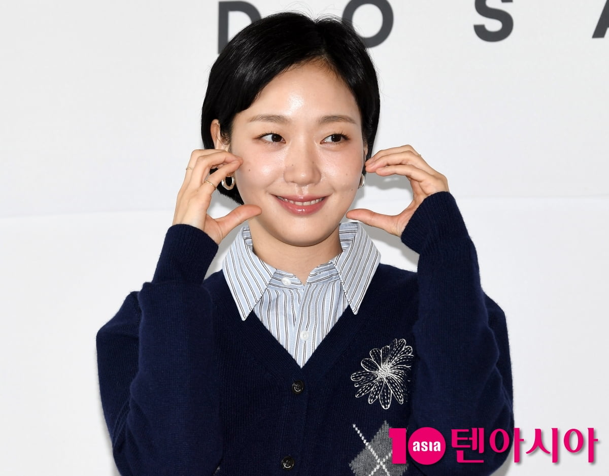 Kim Go-eun Shines at Mardi Mercredi Flagship Opening in Seoul