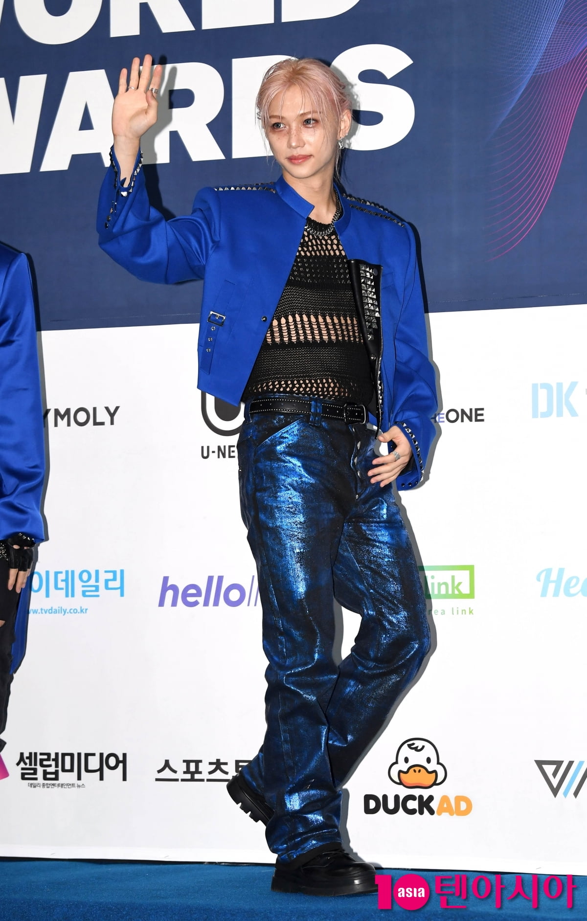 Stray Kids' Felix Shines on the Blue Carpet at the 2025 K-World Dream Awards in Seoul