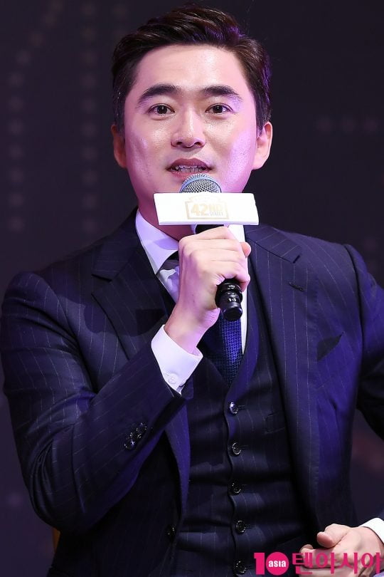 キム・ソクフン、遅い年齢での育児の悩みを語る