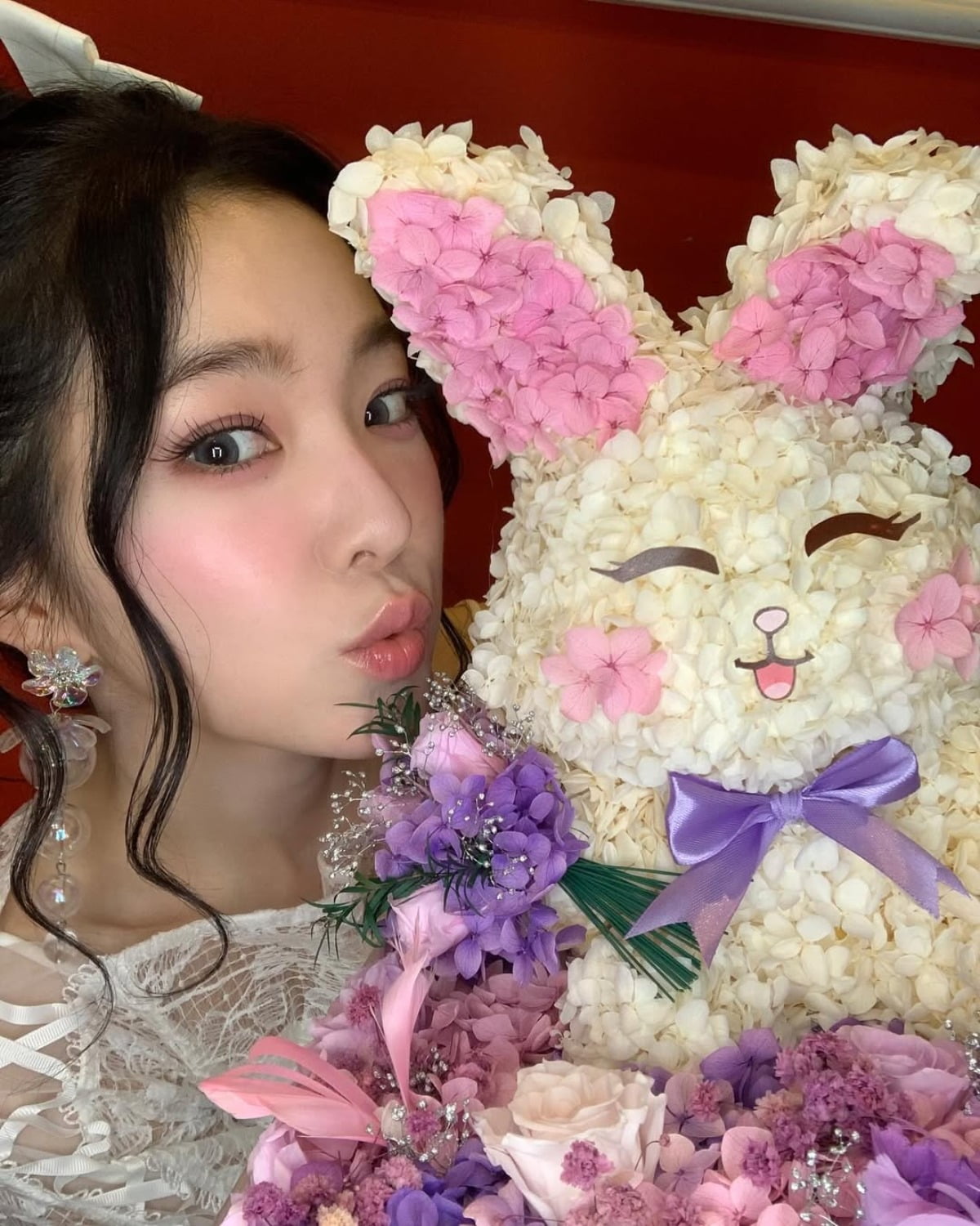 レッドベルベットのアイリーン、アイドル美貌1位のビジュアルを披露