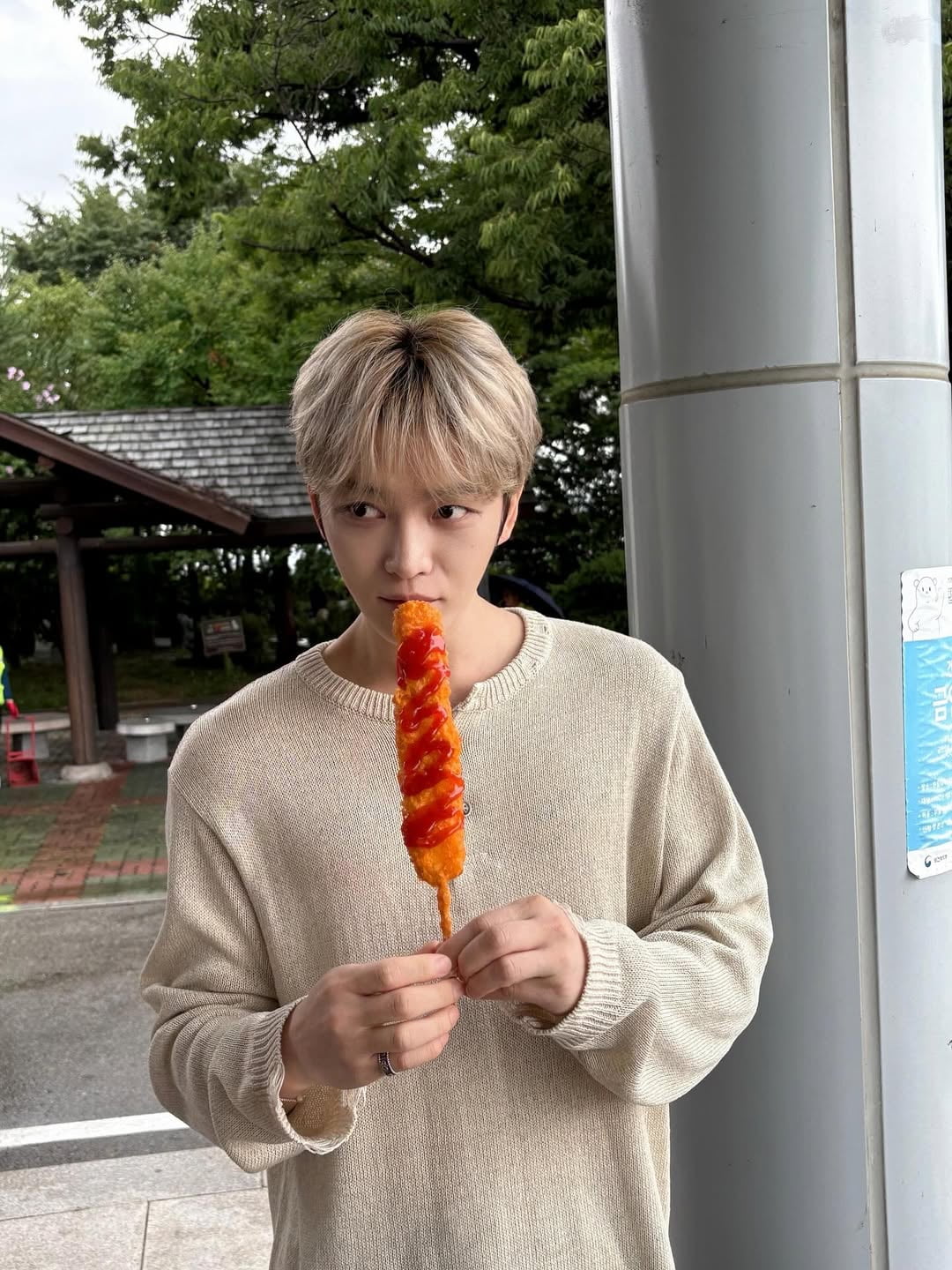キム・ジェジュン、日常のひとコマを共有しファンと交流