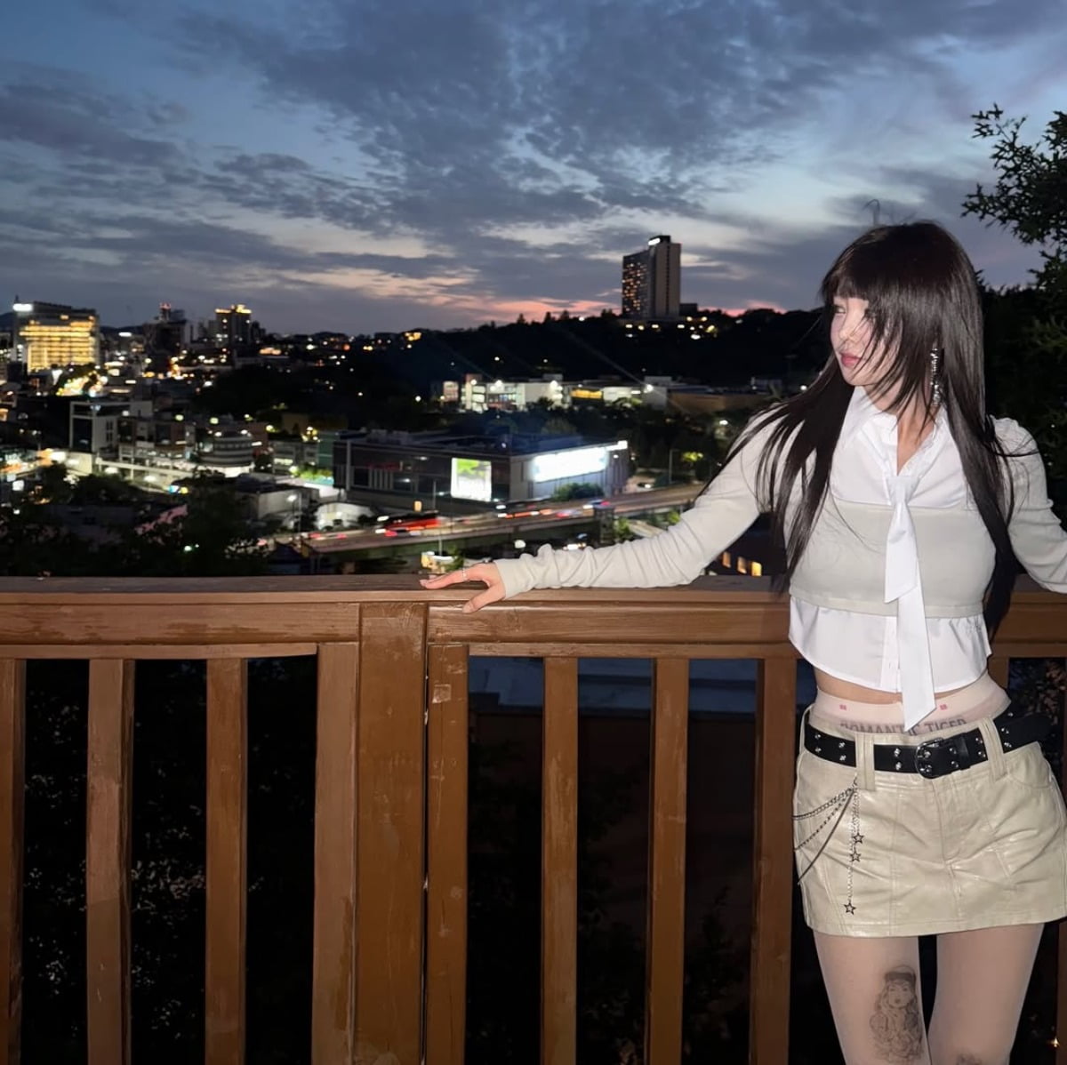South Korean Star Nam Gyu-ri Captivates Fans with Stunning Nighttime Photos on Instagram