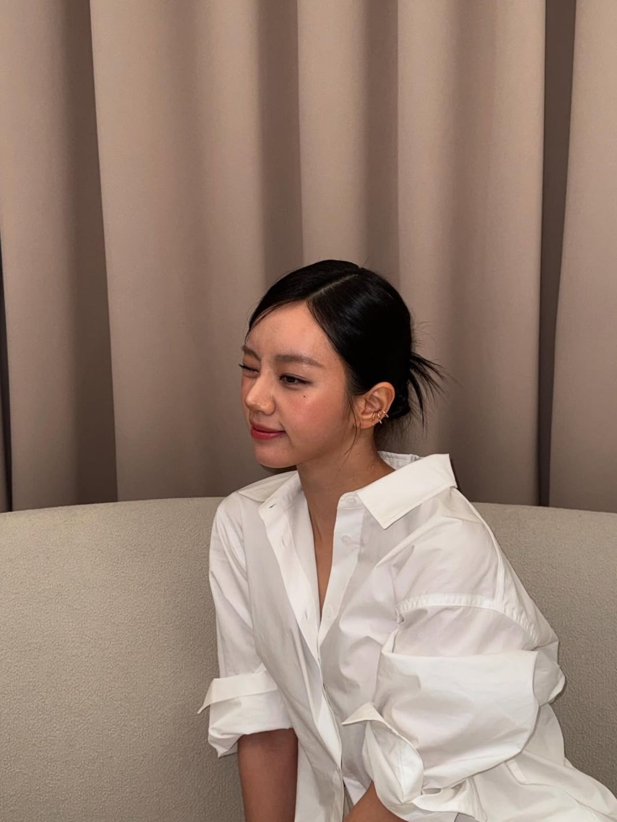 Hyeri Shares Behind-the-Scenes Glimpse of Her Latest Photoshoot on Instagram
