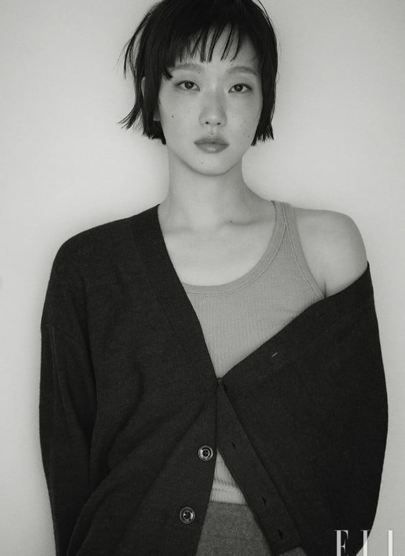 Kim Go-eun and Park Ji-hyun Showcase Their On-Screen Chemistry in Upcoming Netflix Series