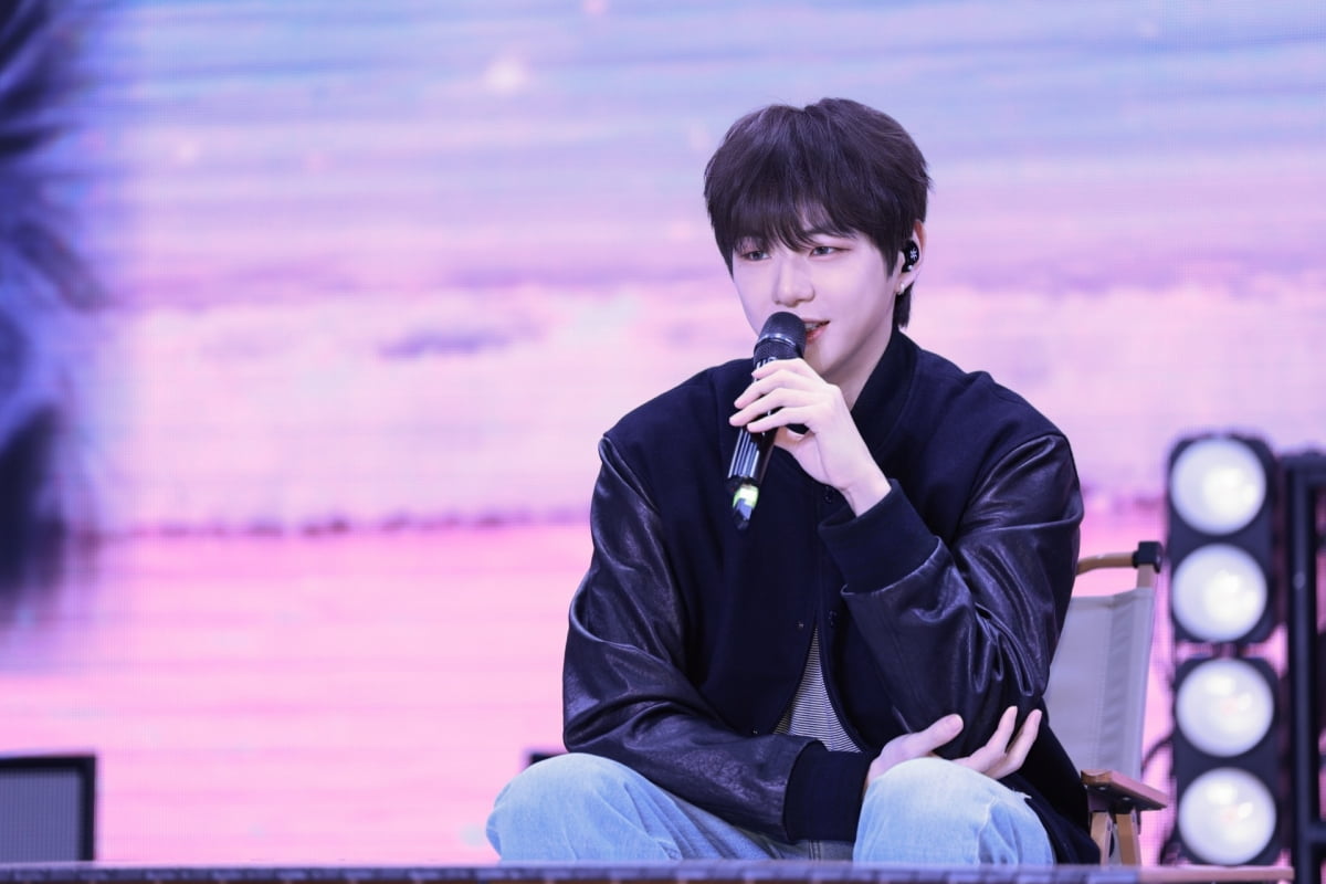 Kang Daniel Embarks on First-Ever Fan Meeting Tour in China, Set for Major U.S. and South America Tour