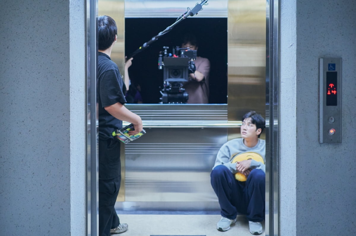 Behind-the-Scenes Look at 'The Devil Came to Stay' Reveals On-Set Chemistry and Dedication