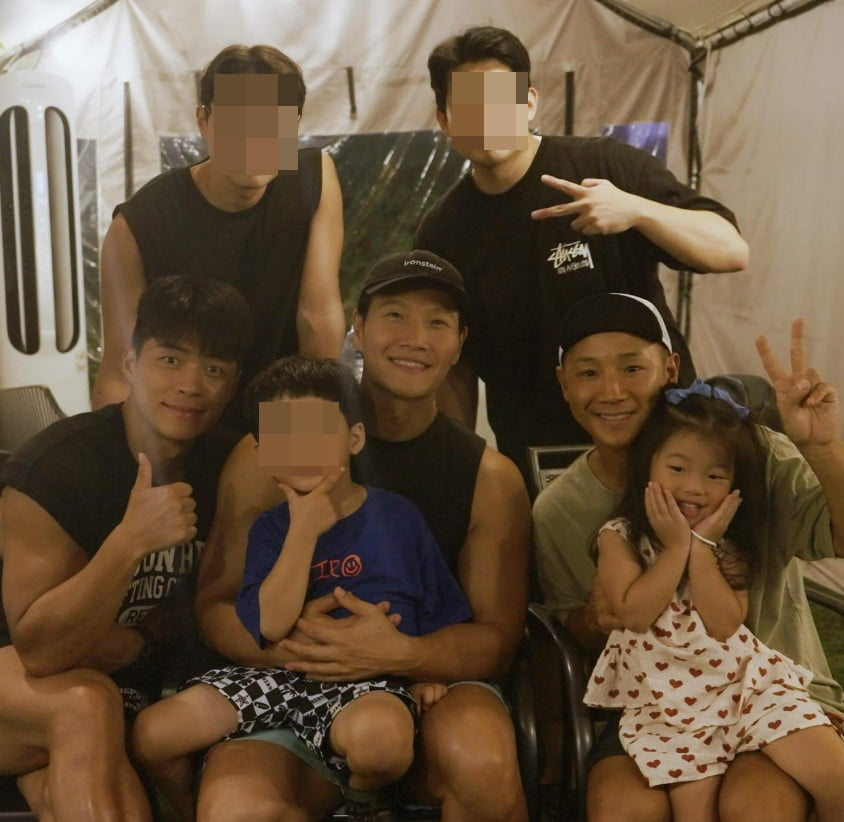 K-Pop Star Kim Jong-kook Announces Marriage Amid Heartfelt Reunion